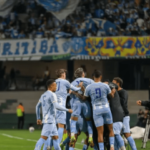 Paysandu surpreende com goleada fora de casa contra Coritiba e sai da zona de rebaixamento após 16 rodadas