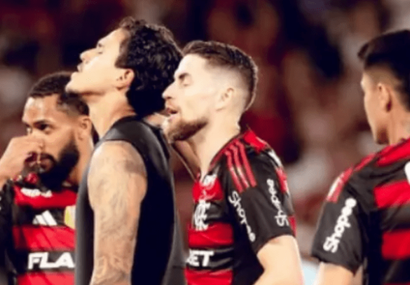 Pedro marca no fim, Flamengo vence Fluminense e segue caça ao líder Cruzeiro no Brasileirão