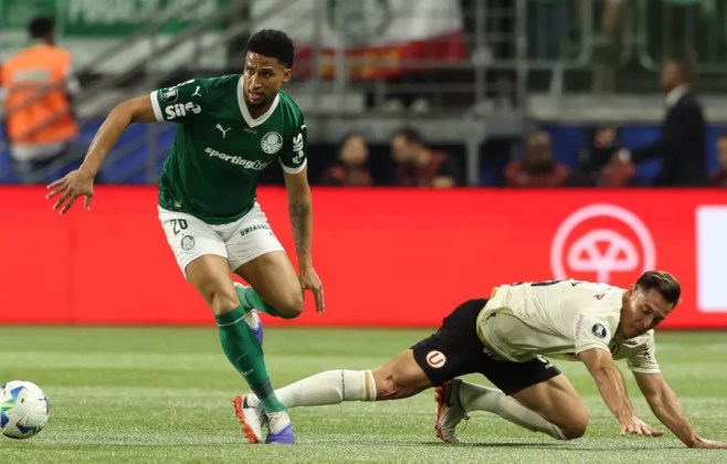 Palmeiras apenas empata com Universitário e garante classificação na Libertadores