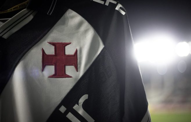 Vasco e CSA duelam por vaga nas quartas da Copa do Brasil em São Januário