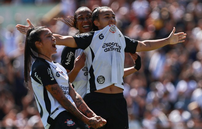 Corinthians segura pressão do São Paulo e chega à 9ª final consecutiva do Brasileirão Feminino