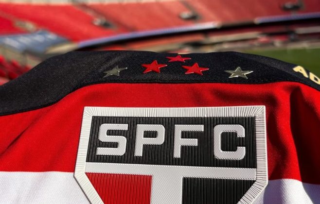 Ex-jogador do Santos e desejo do Atlético-MG planeja rescindir seu contrato para assinar com o São Paulo